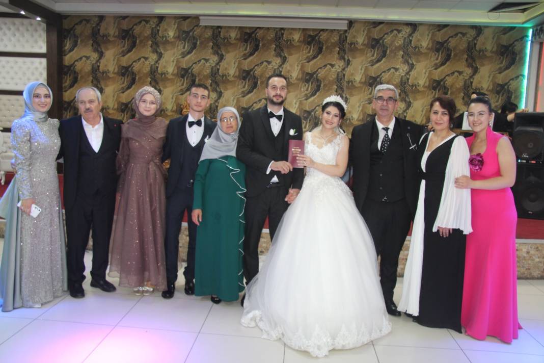 Ecem ile Cengiz evlendi 2